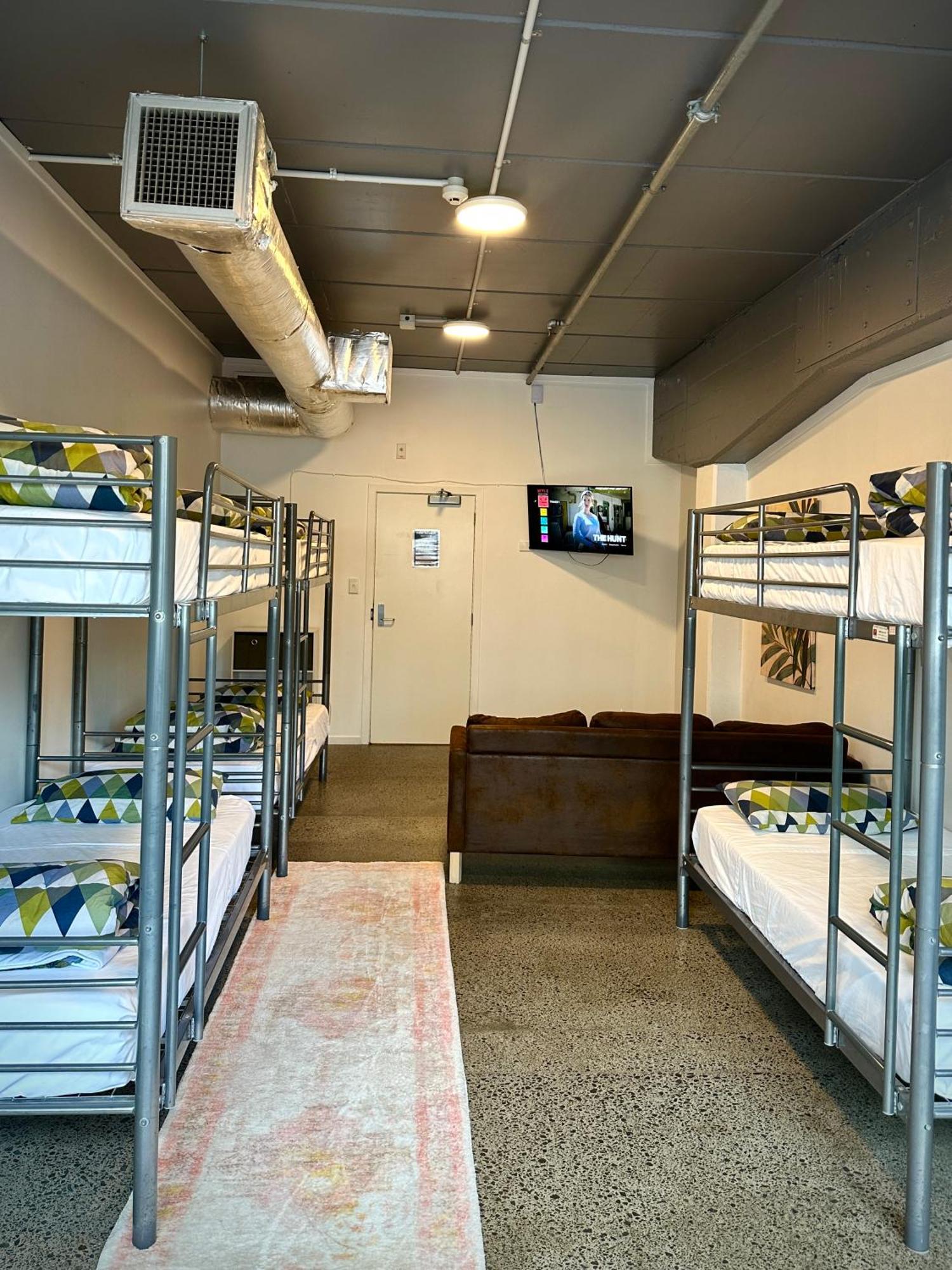 Tmacs Auckland Hostel Bagian luar foto