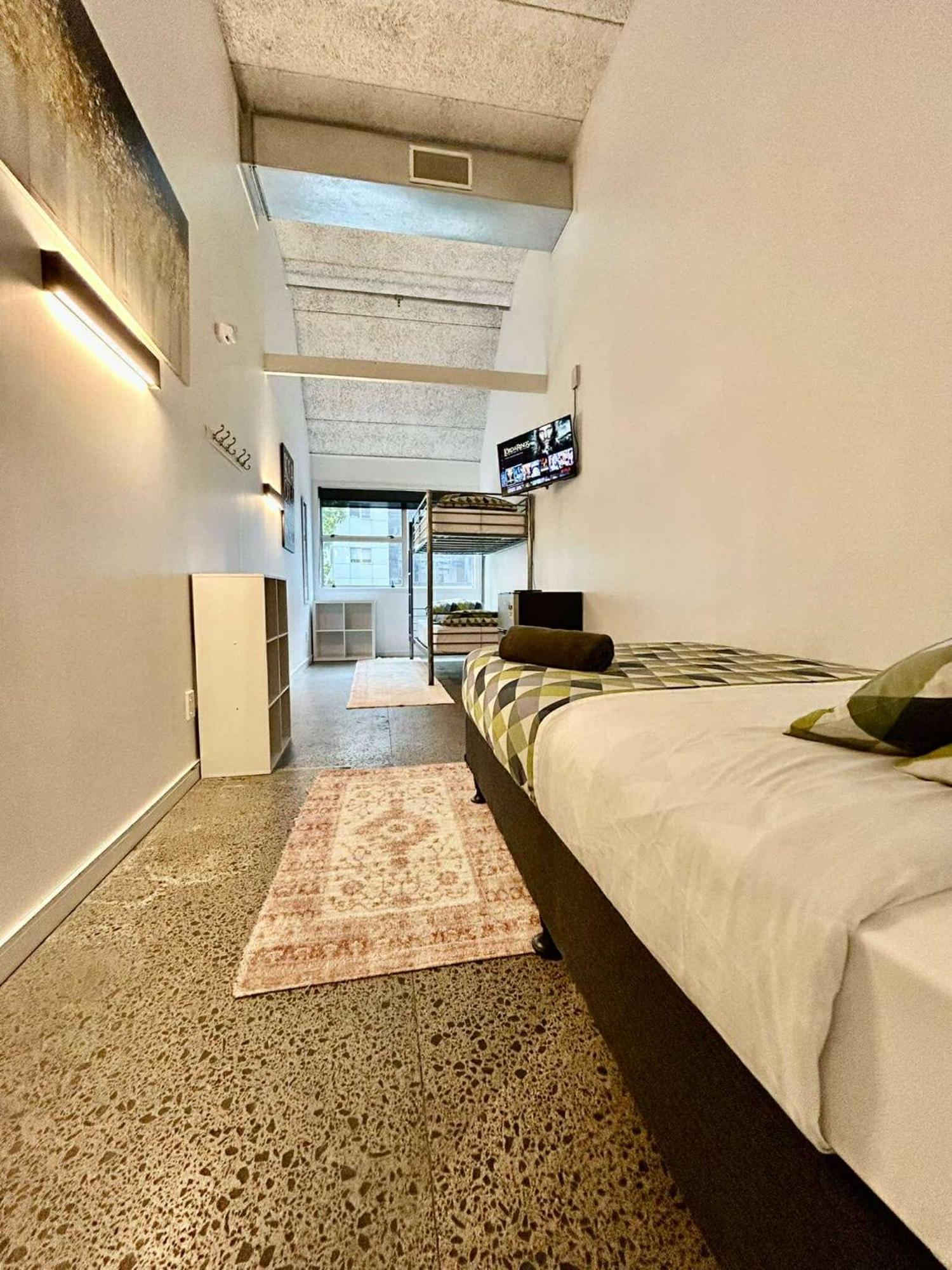 Tmacs Auckland Hostel Bagian luar foto